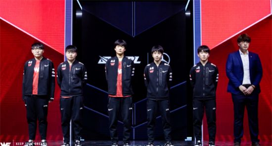 微软积极研发新一代Xbox主机引发玩家热议